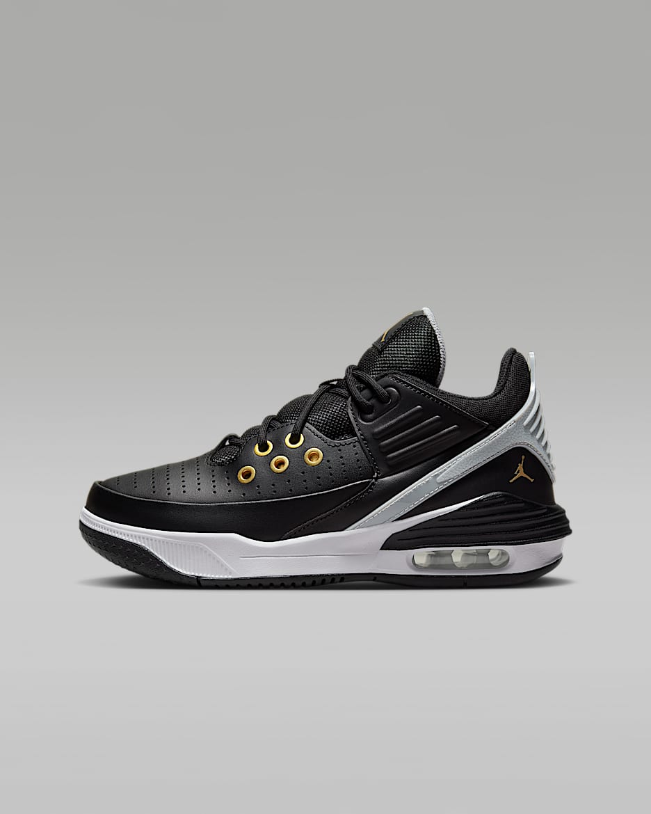 Jordan Max Aura 5 Older Kids Shoes. Nike LU